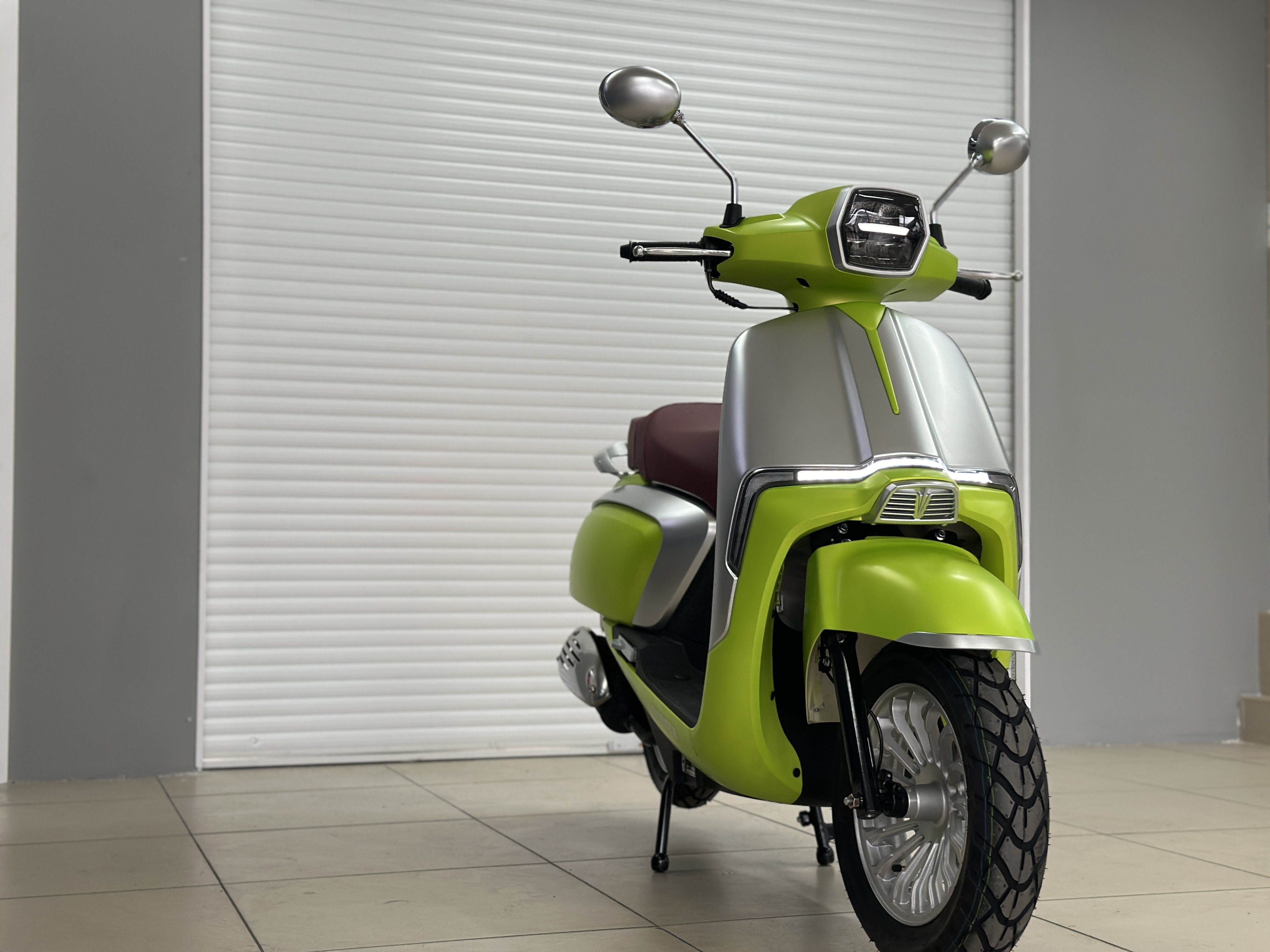 Скутер PROMAX Lambretta 240(49)