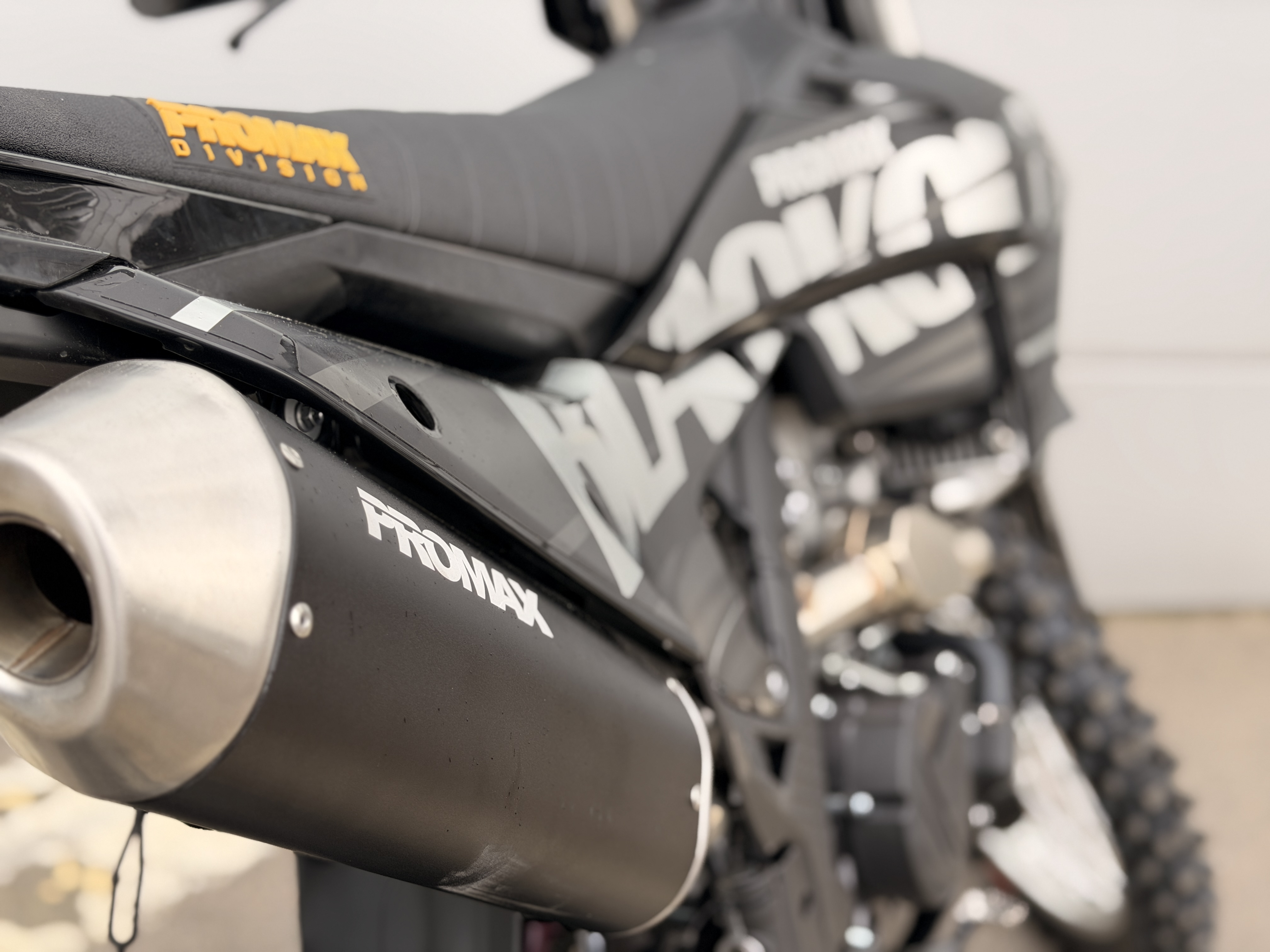 Кроссовый мотоцикл PROMAX BLACKOUT YBS300 ENDURO