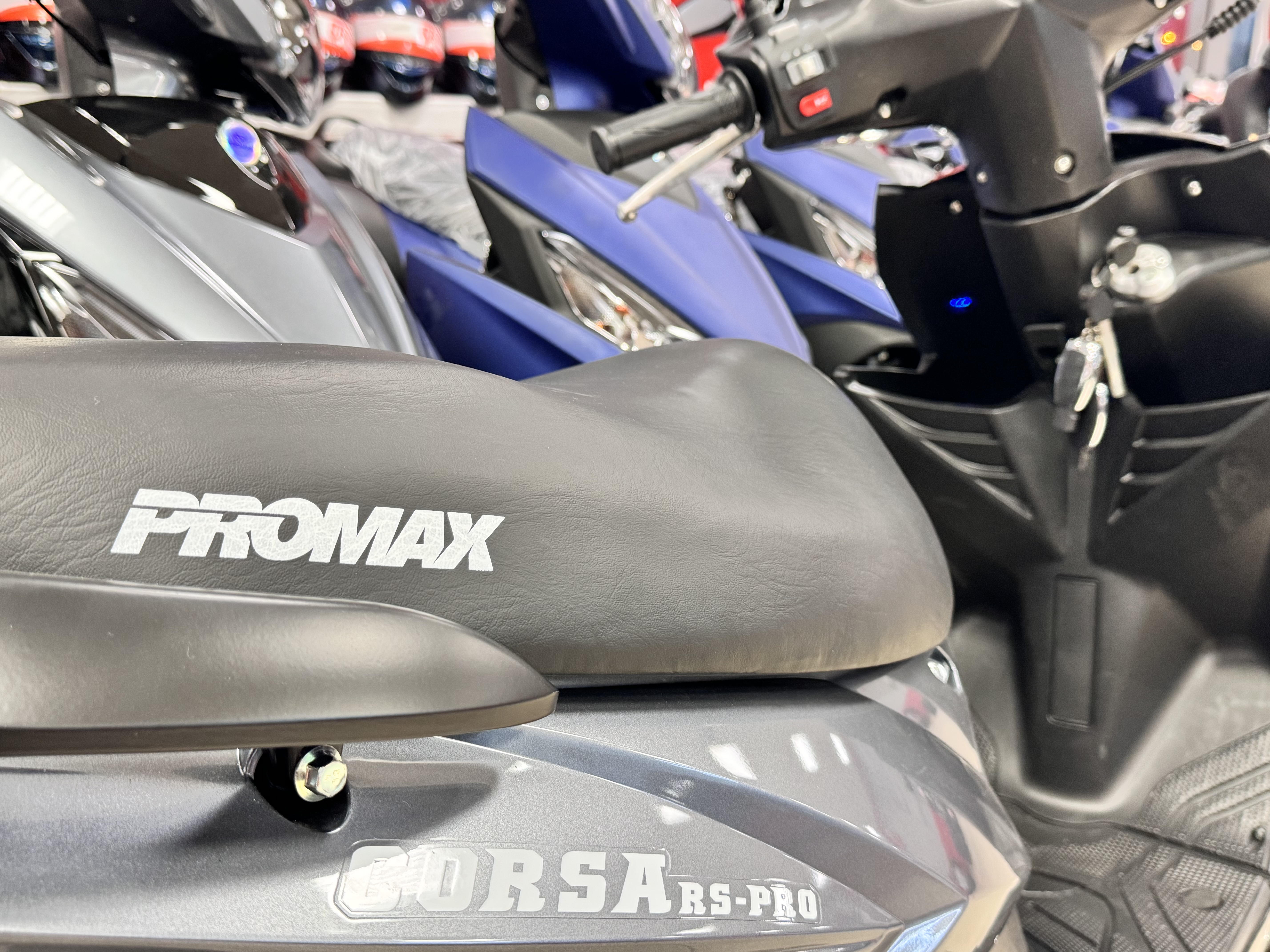 Скутер PROMAX Corsa RS PRO 200(49)