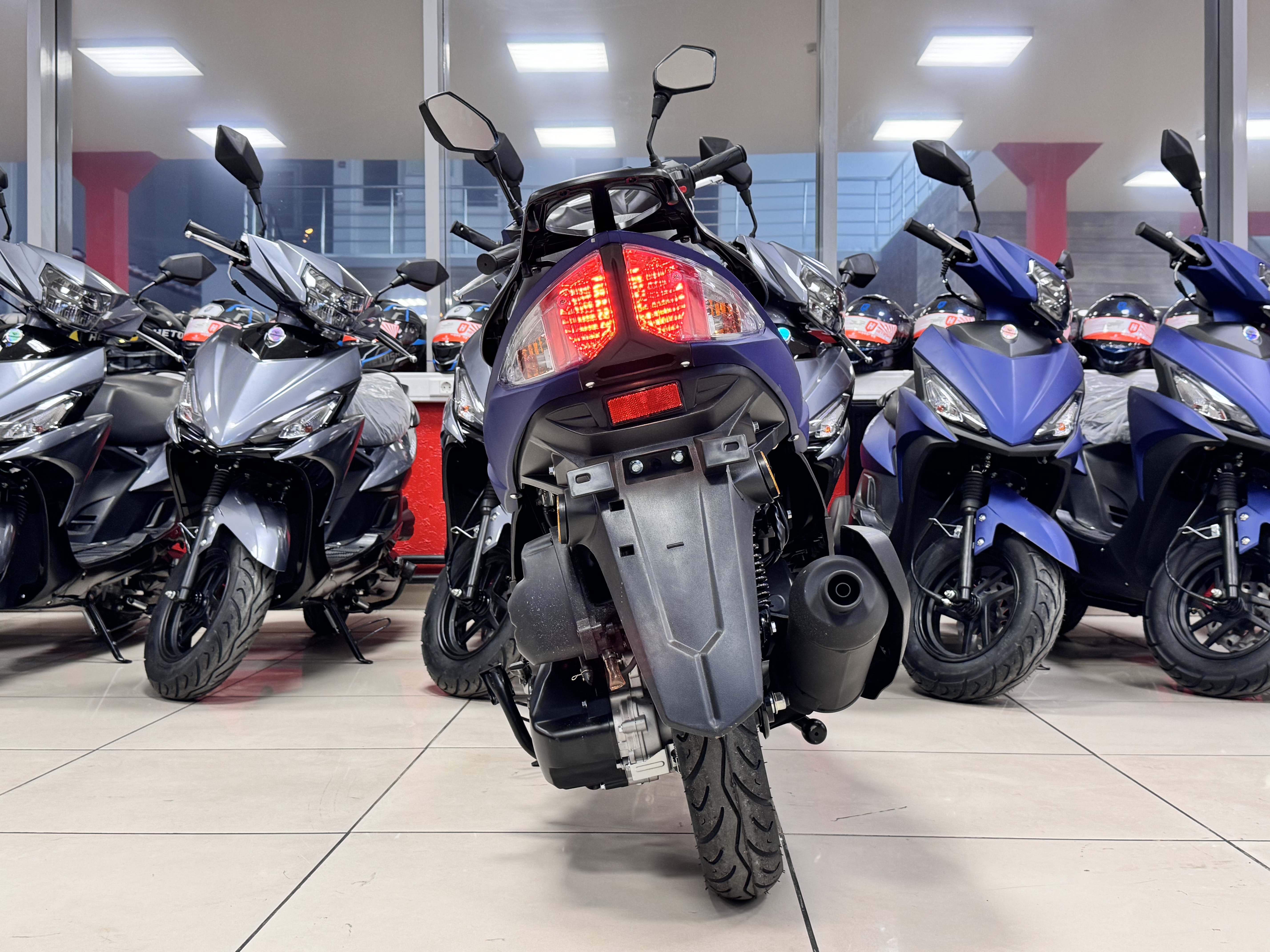 Скутер PROMAX Corsa RS PRO 200(49)