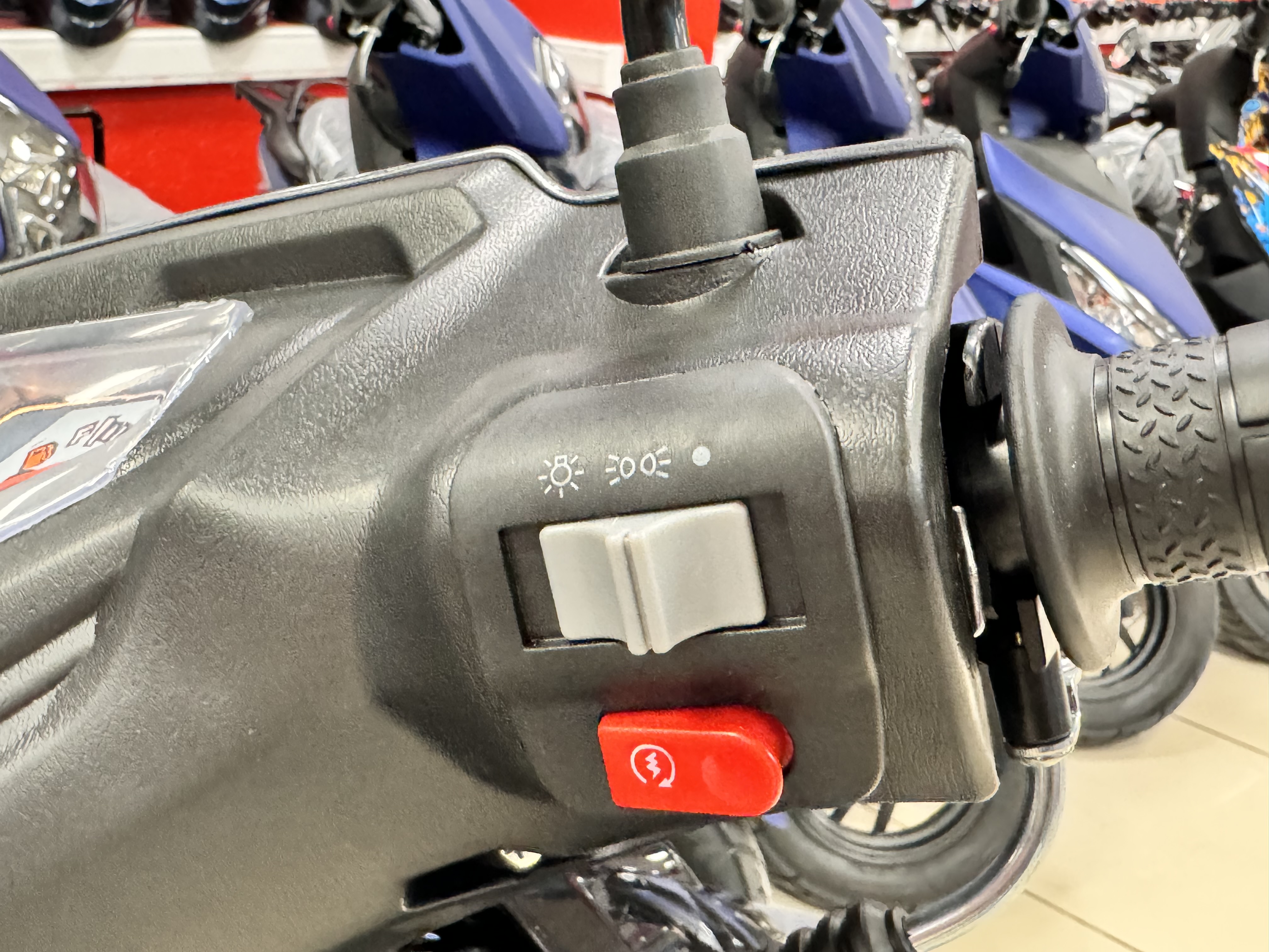 Скутер PROMAX Corsa RS PRO 200(49)