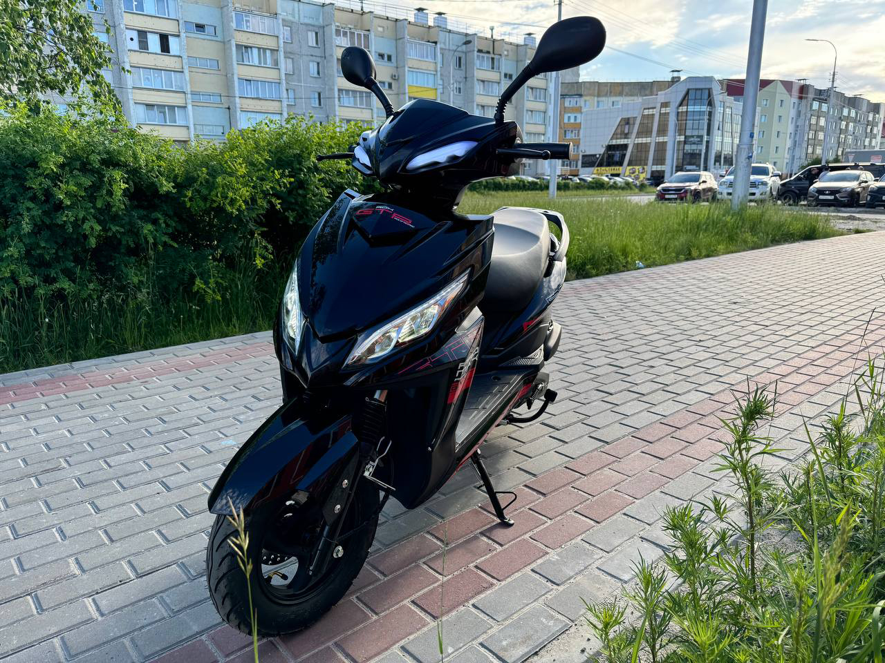 Скутер PROMAX ROX 200 (49)